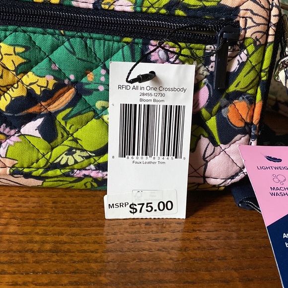 🎉HP👉 NWT Vera Bradley RFID All in One Crossbody: Bloom Boom - Picture 4 of 14